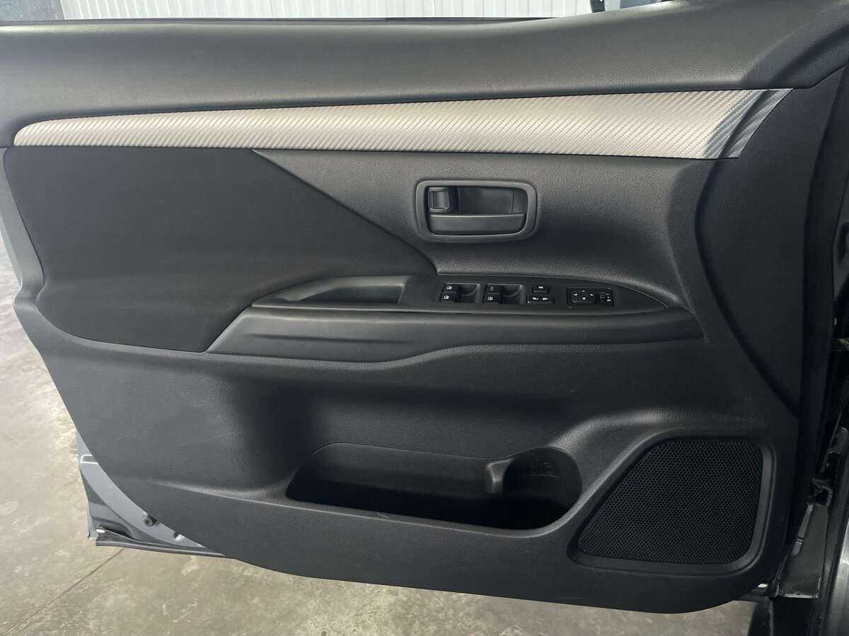 Продажа Б/У Митсубиши Оутлэндер. Фото: #18