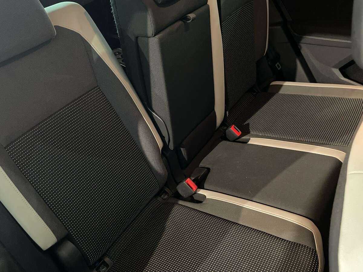 Купить Volkswagen Tiguan с пробегом. Фото: #17