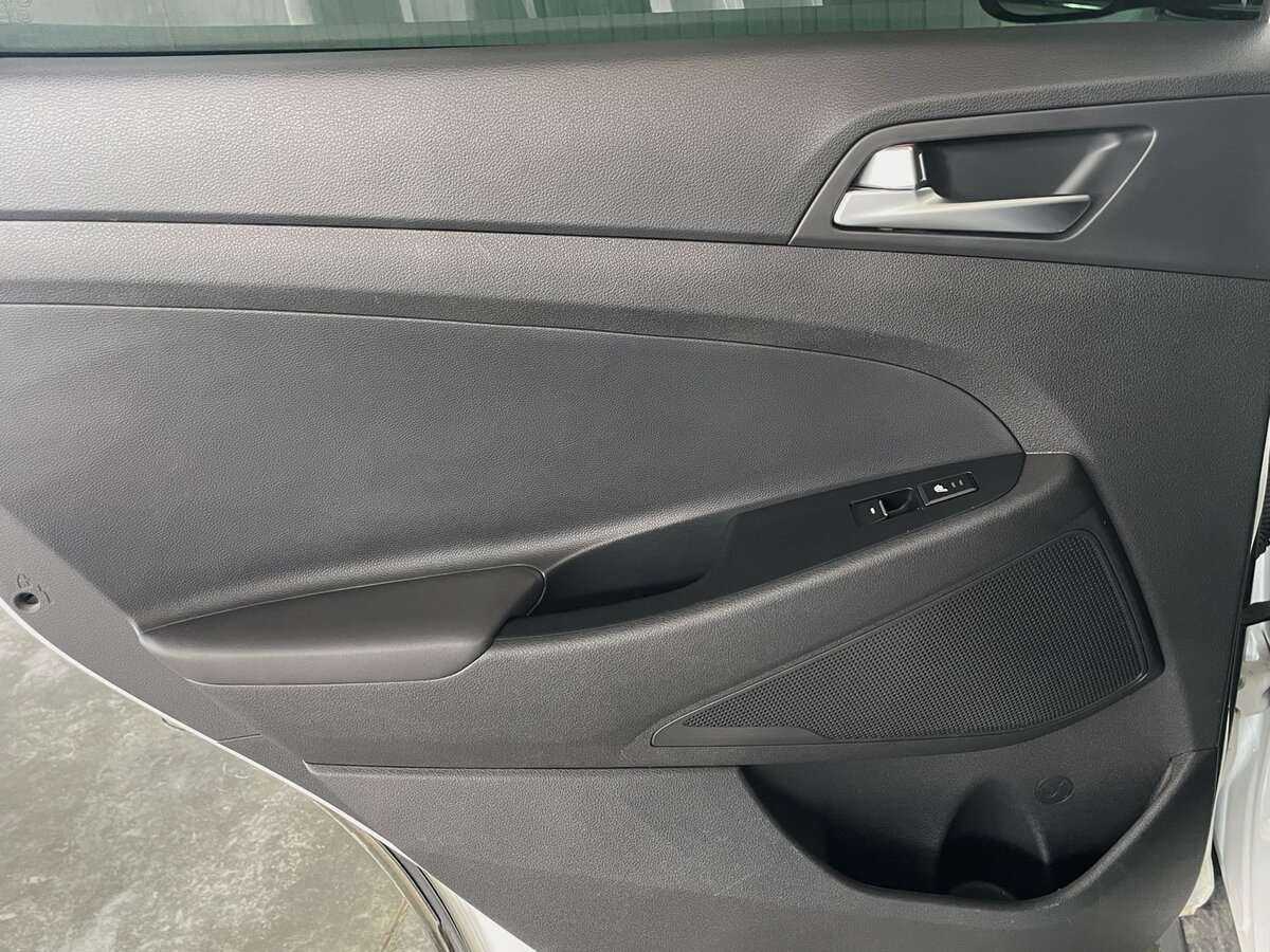 Купить Hyundai Tucson с пробегом. Фото: #21