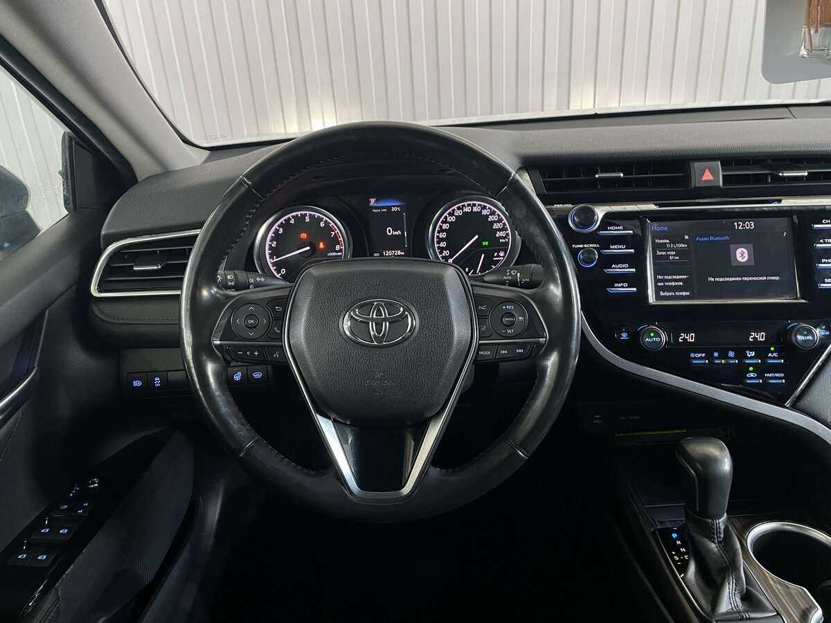 Купить Toyota Camry с пробегом. Фото: #9