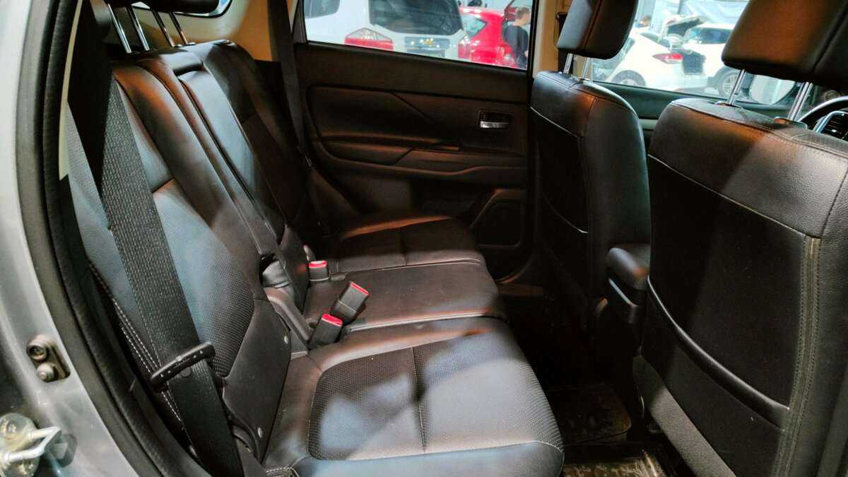 Продажа Б/У Митсубиши Оутлэндер. Фото: #17