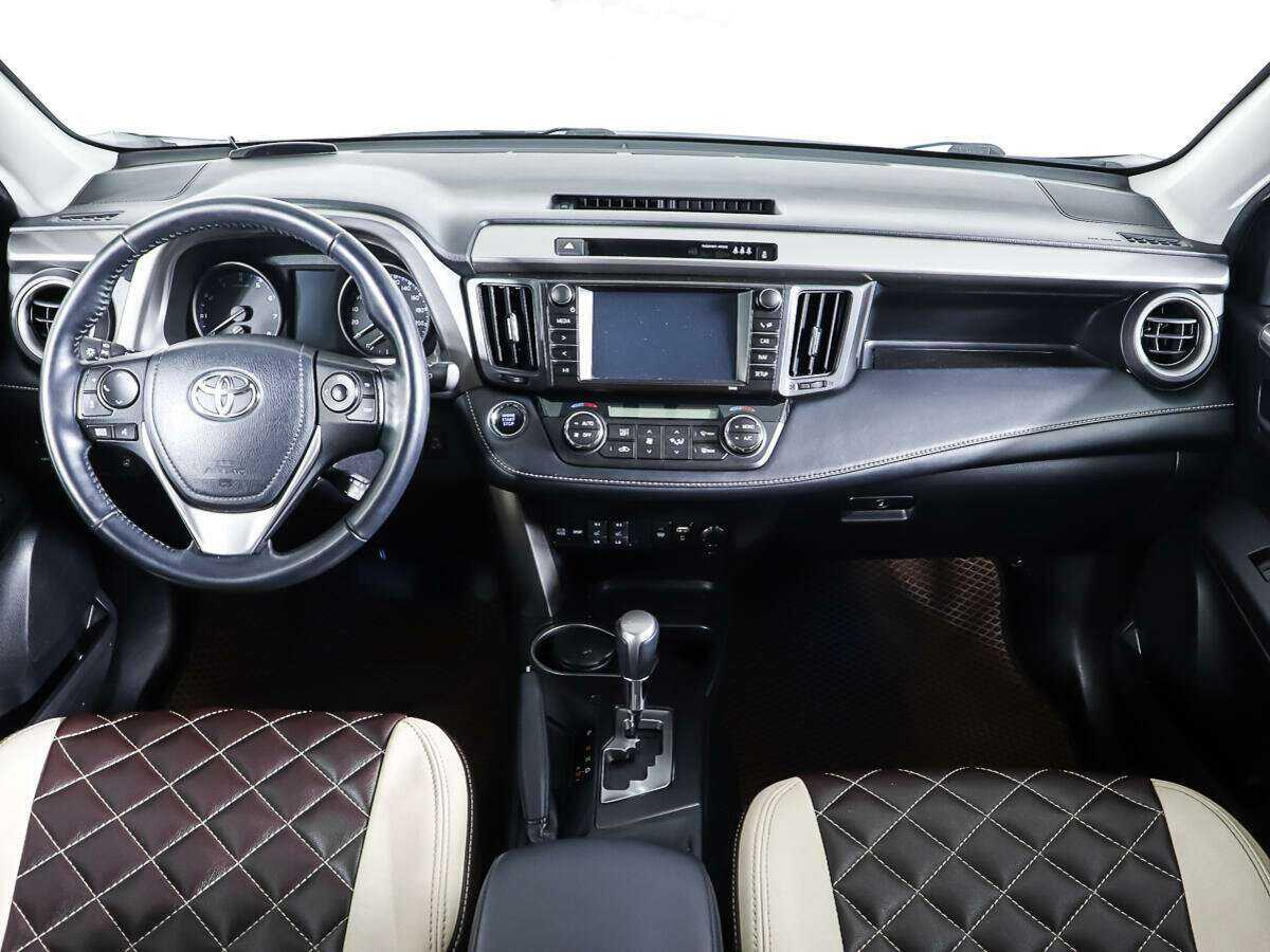 Купить Toyota RAV4 с пробегом. Фото: #10