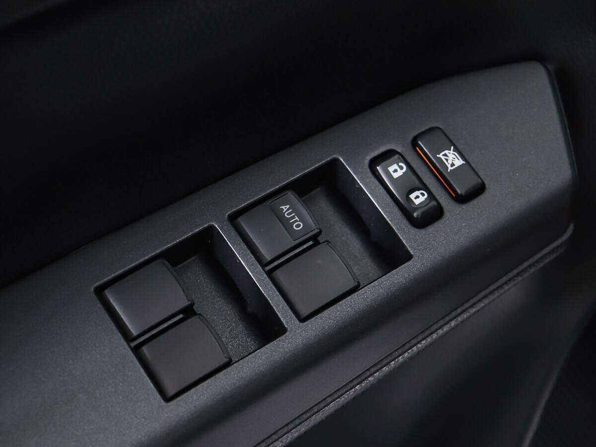 Купить Toyota RAV4 с пробегом. Фото: #15