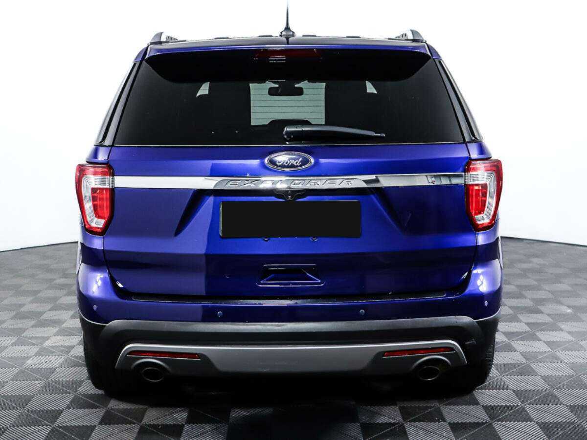 Купить Ford Explorer с пробегом. Фото: #4