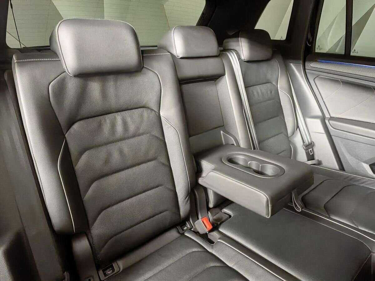 Купить Volkswagen Tiguan с пробегом. Фото: #11