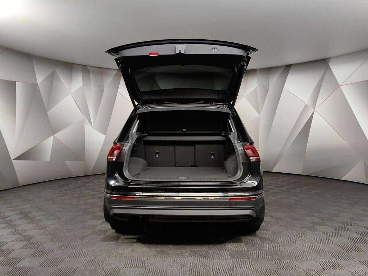 Купить Volkswagen Tiguan с пробегом. Фото: #17