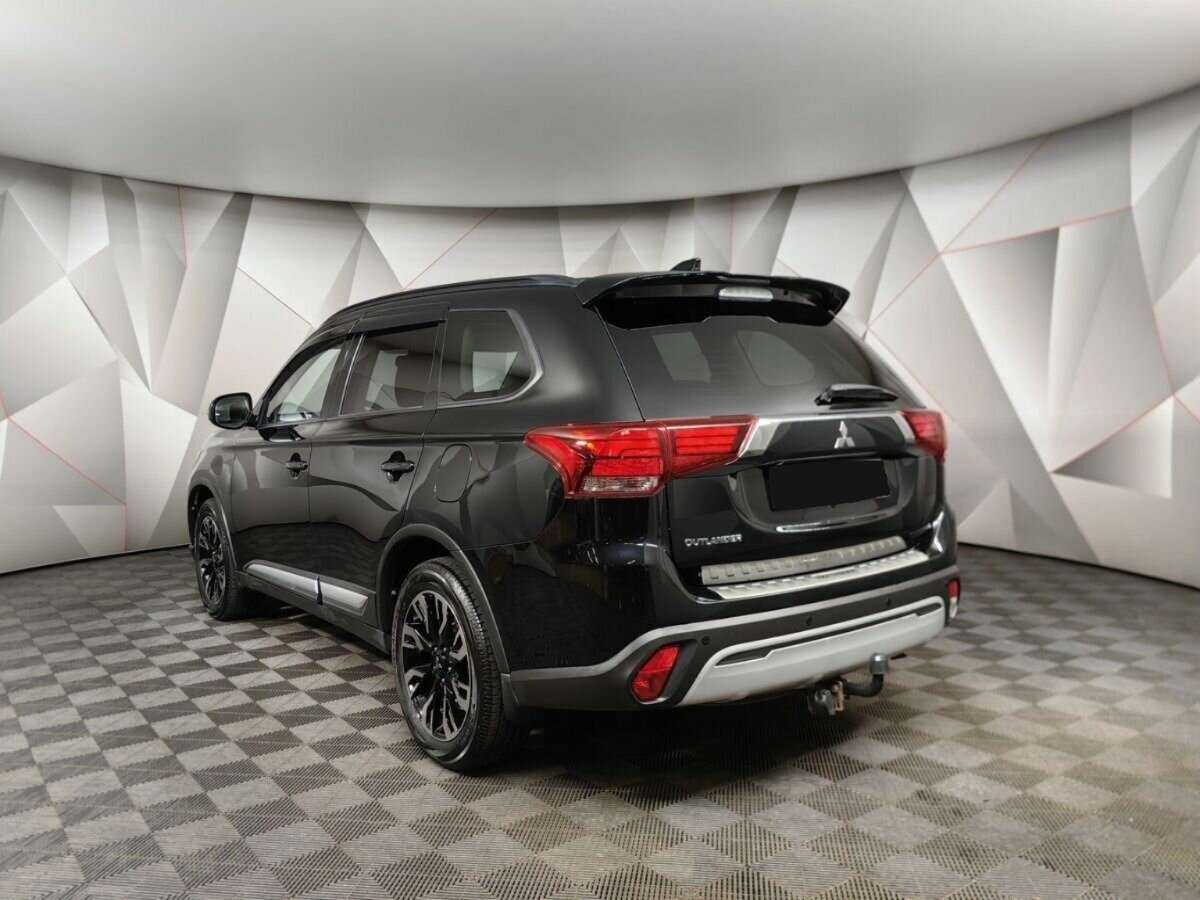 Купить Mitsubishi Outlander с пробегом. Фото: #3
