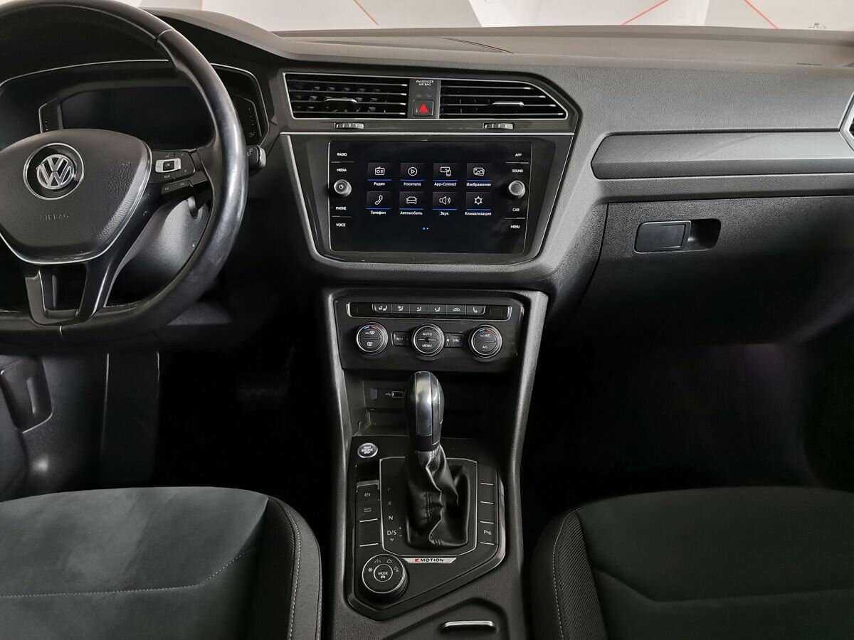 Купить Volkswagen Tiguan с пробегом. Фото: #10