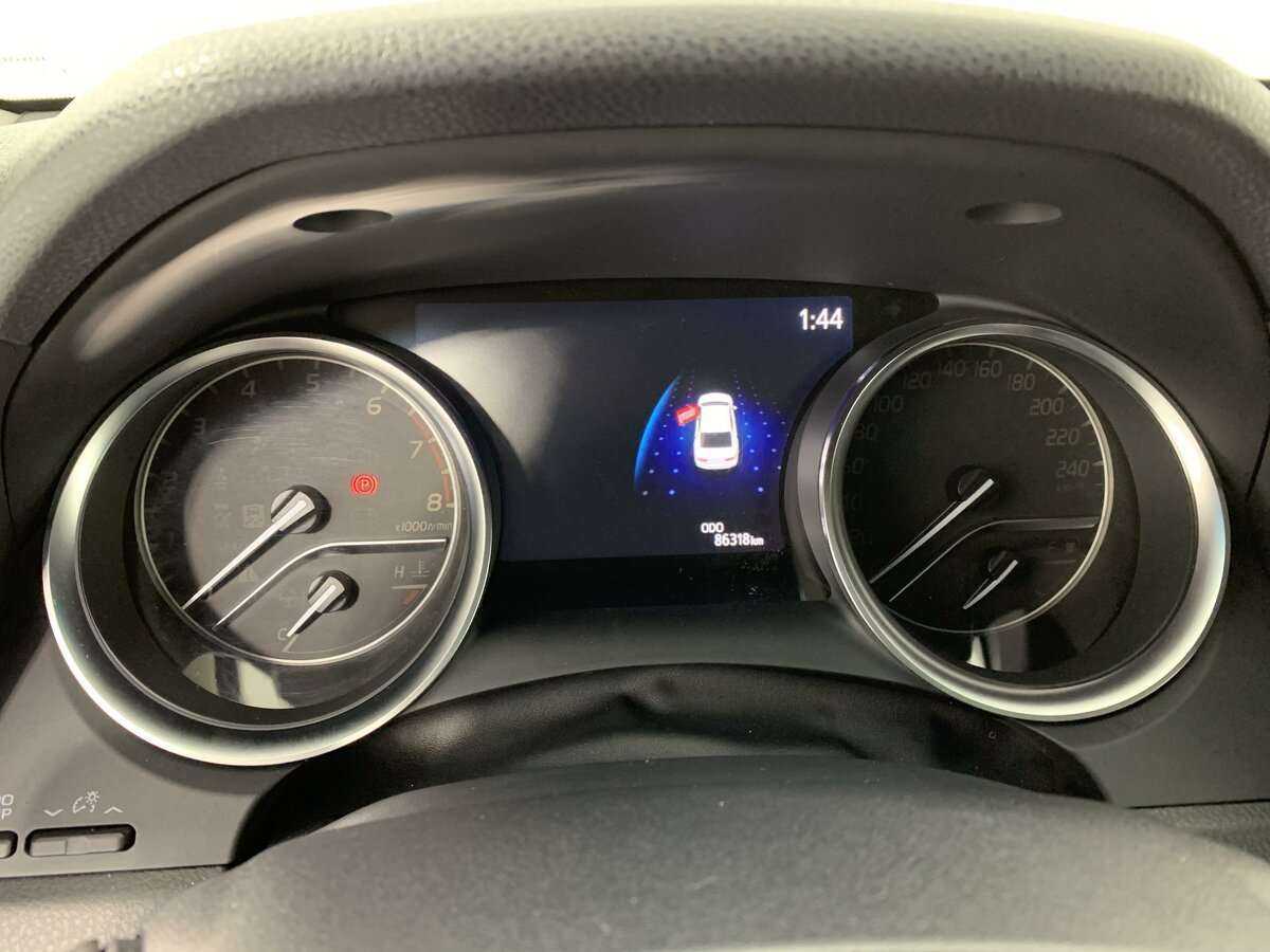 Купить Toyota Camry с пробегом. Фото: #10