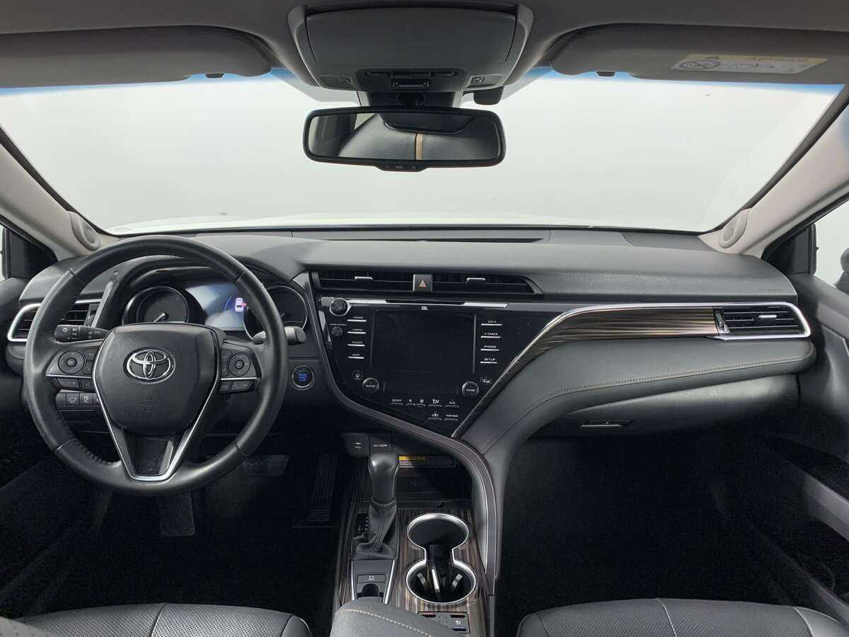 Купить Toyota Camry с пробегом. Фото: #11