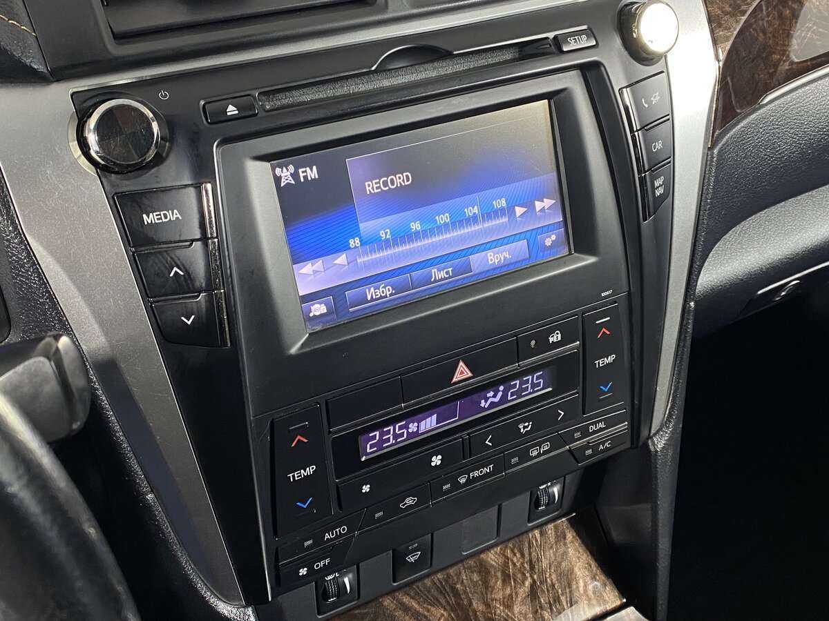 Купить Toyota Camry с пробегом. Фото: #17