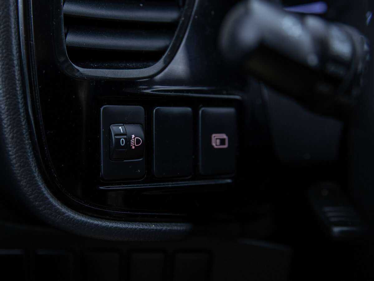 Купить Mitsubishi Outlander с пробегом. Фото: #14