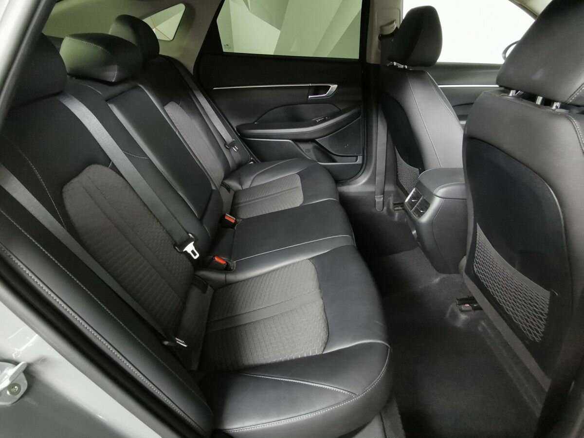 Купить Hyundai Sonata с пробегом. Фото: #11