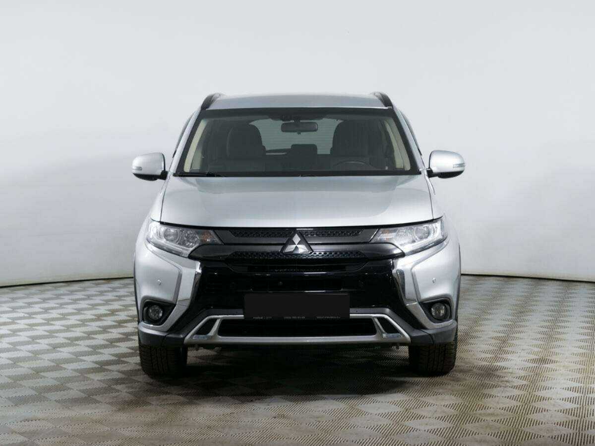 Купить Mitsubishi Outlander с пробегом. Фото: #1