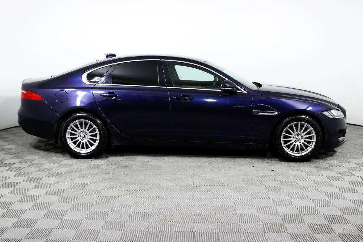 Купить Jaguar XF с пробегом. Фото: #3