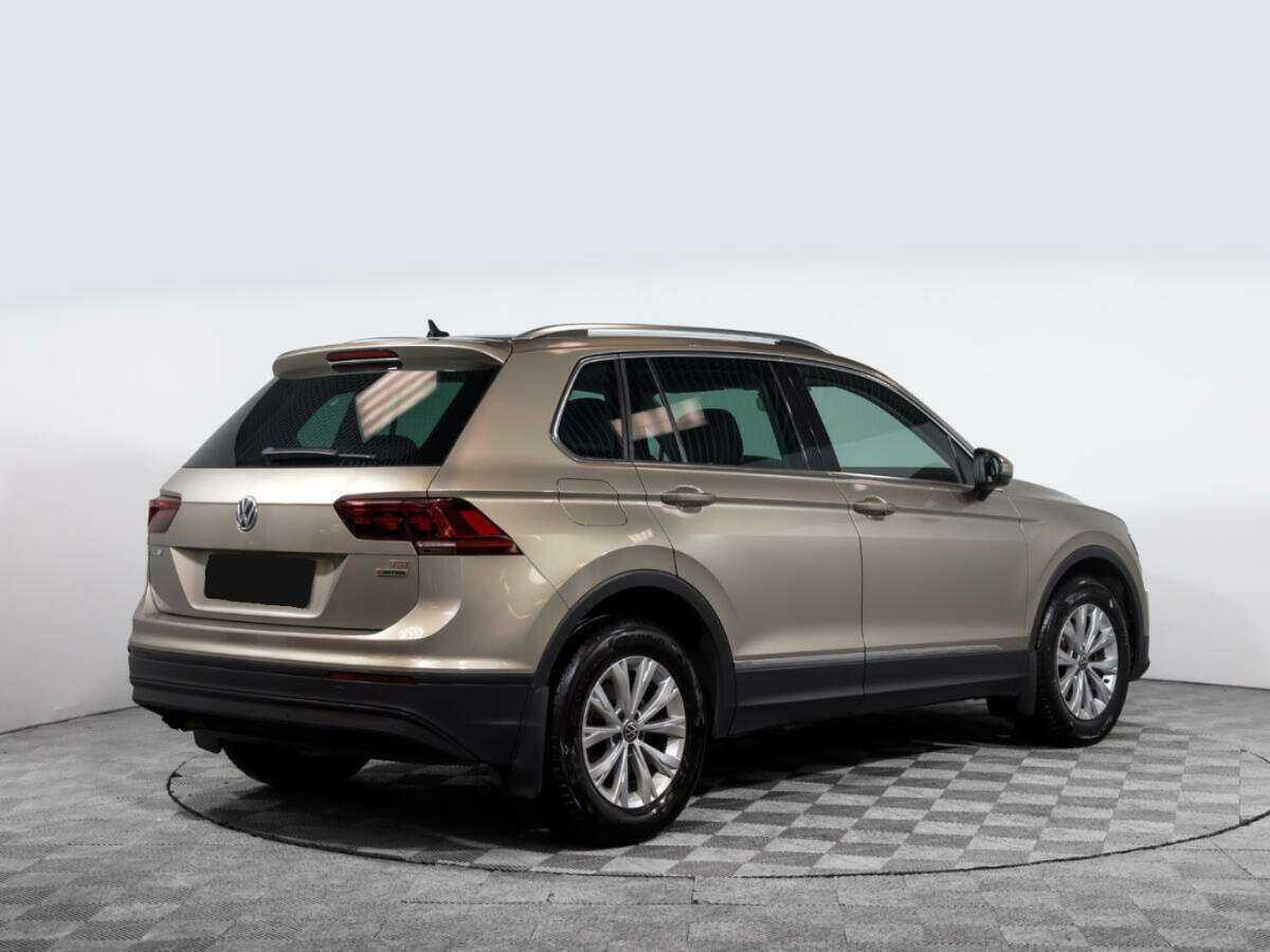 Купить Volkswagen Tiguan с пробегом. Фото: #3