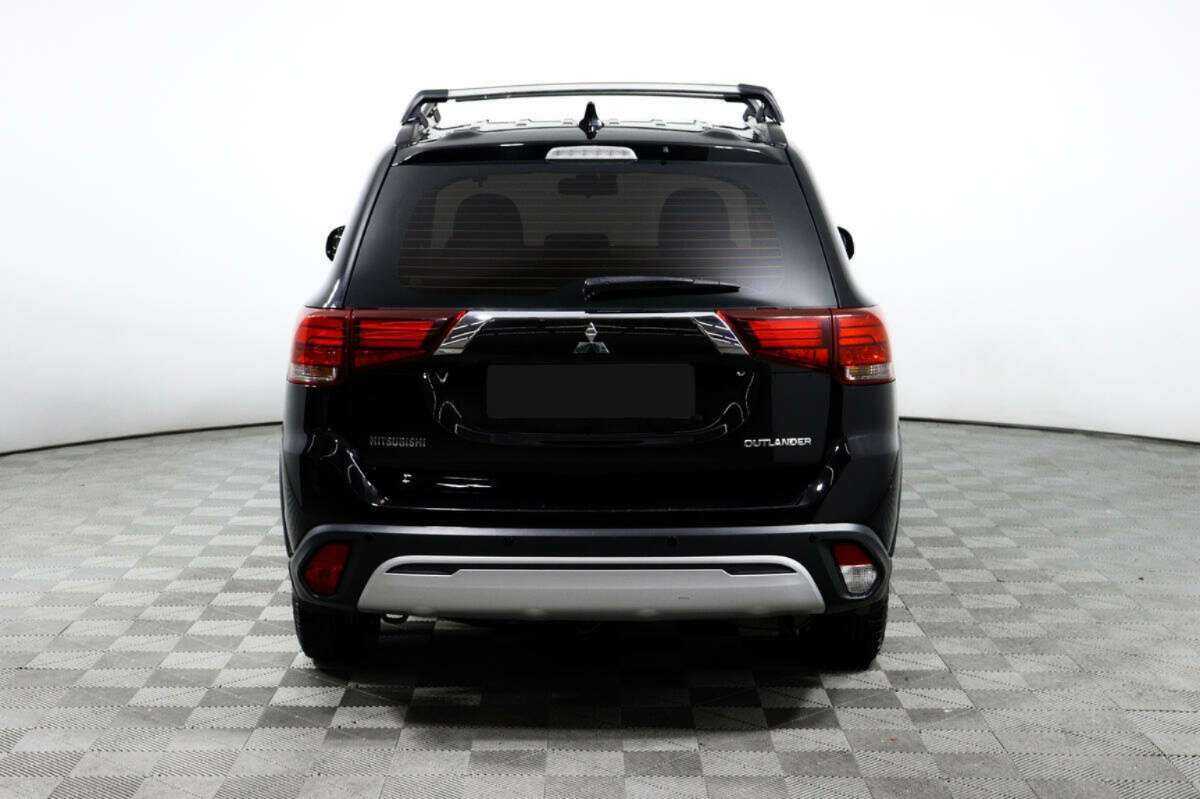 Купить Mitsubishi Outlander с пробегом. Фото: #5
