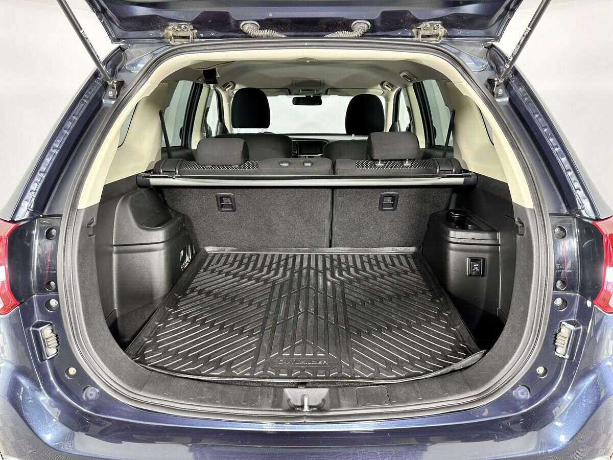 Купить Mitsubishi Outlander с пробегом. Фото: #19