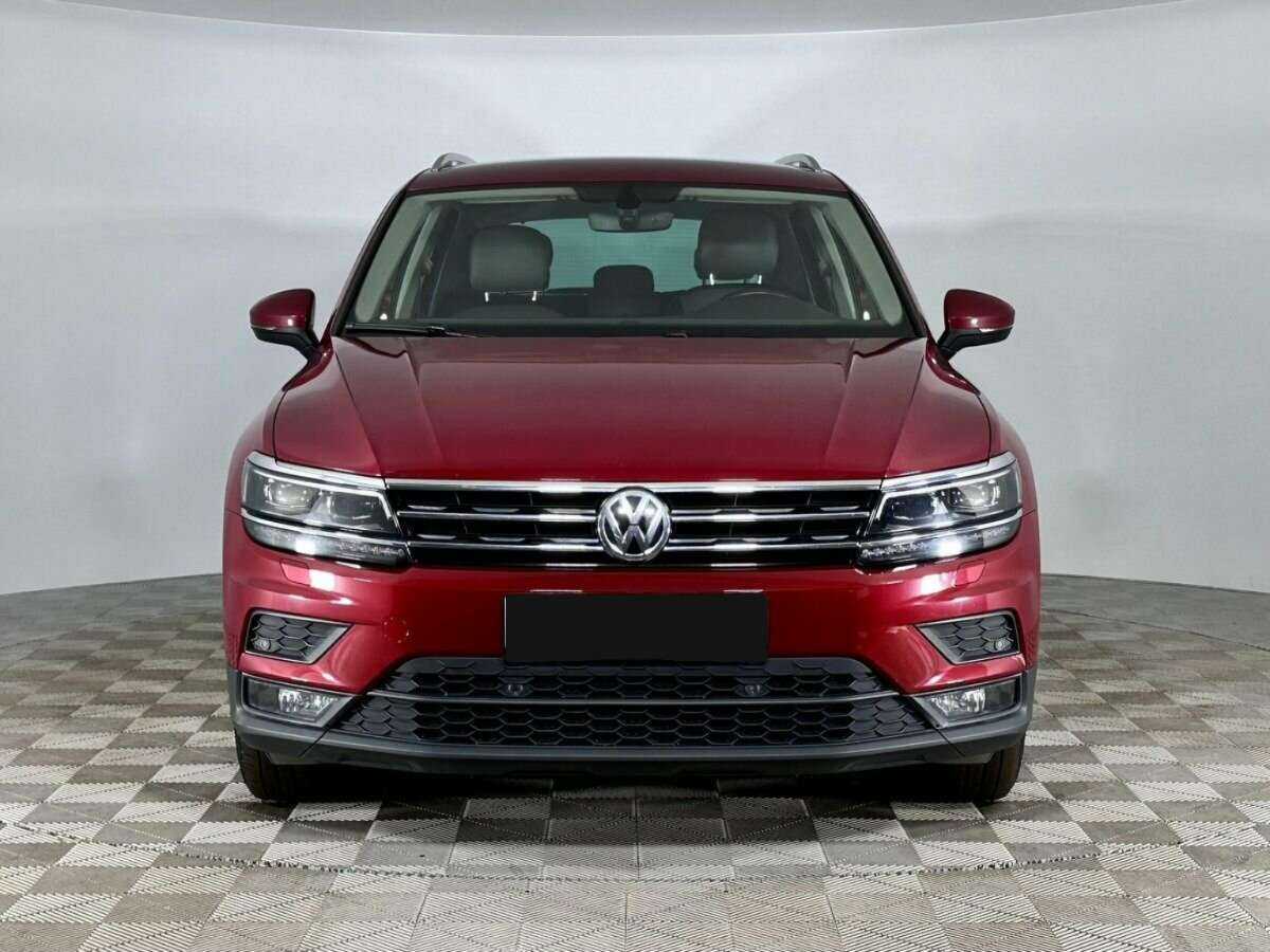 Купить Volkswagen Tiguan с пробегом. Фото: #2