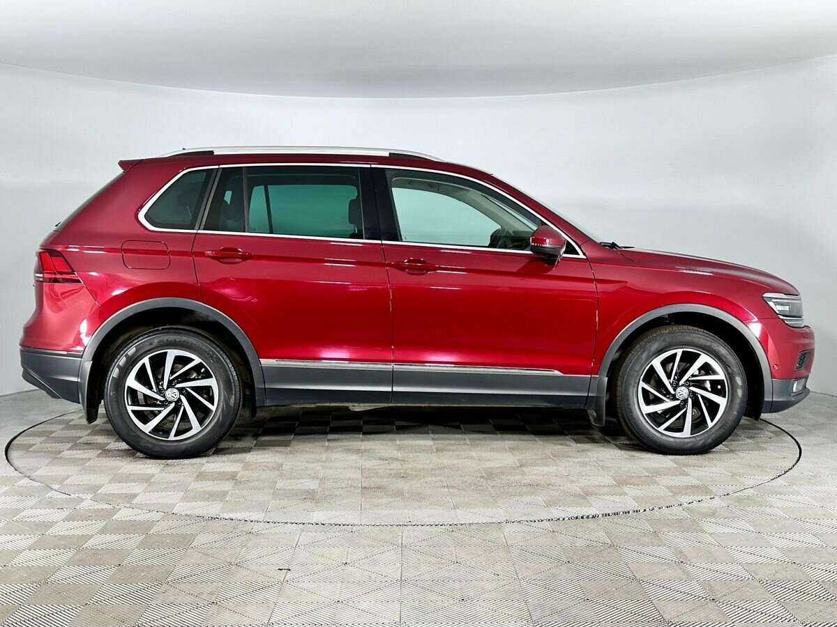 Купить Volkswagen Tiguan с пробегом. Фото: #4