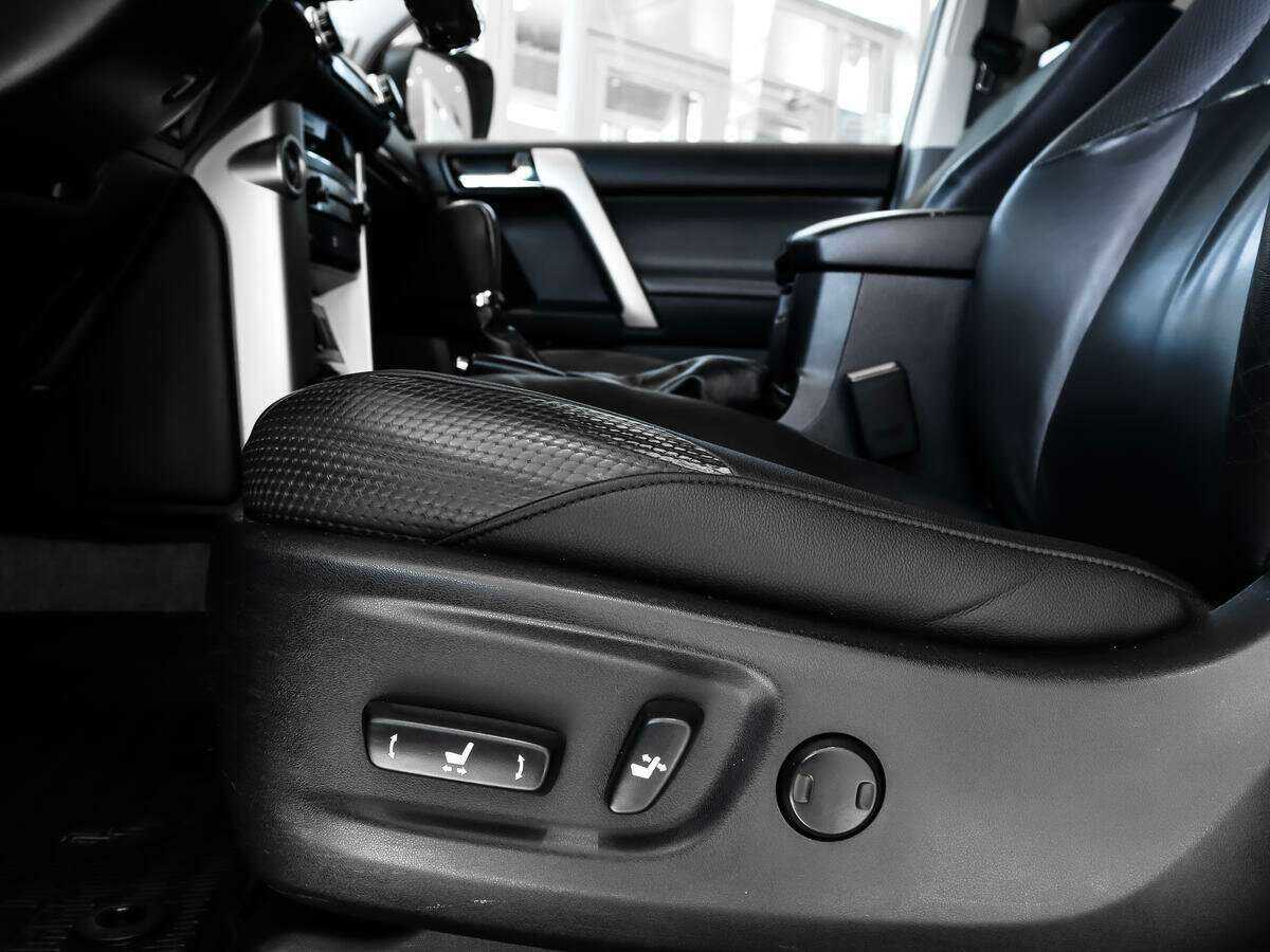 Купить Toyota Land Cruiser Prado с пробегом. Фото: #9