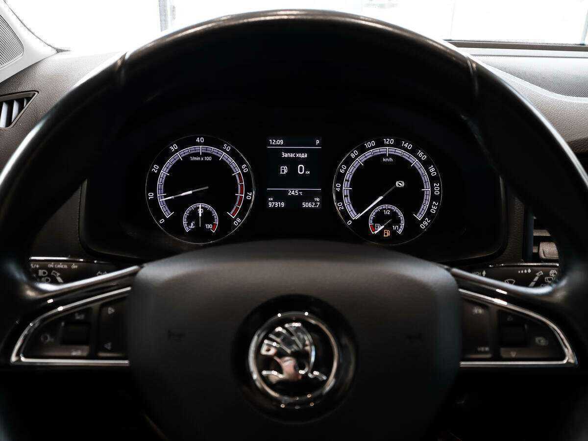Купить Skoda Karoq с пробегом. Фото: #14