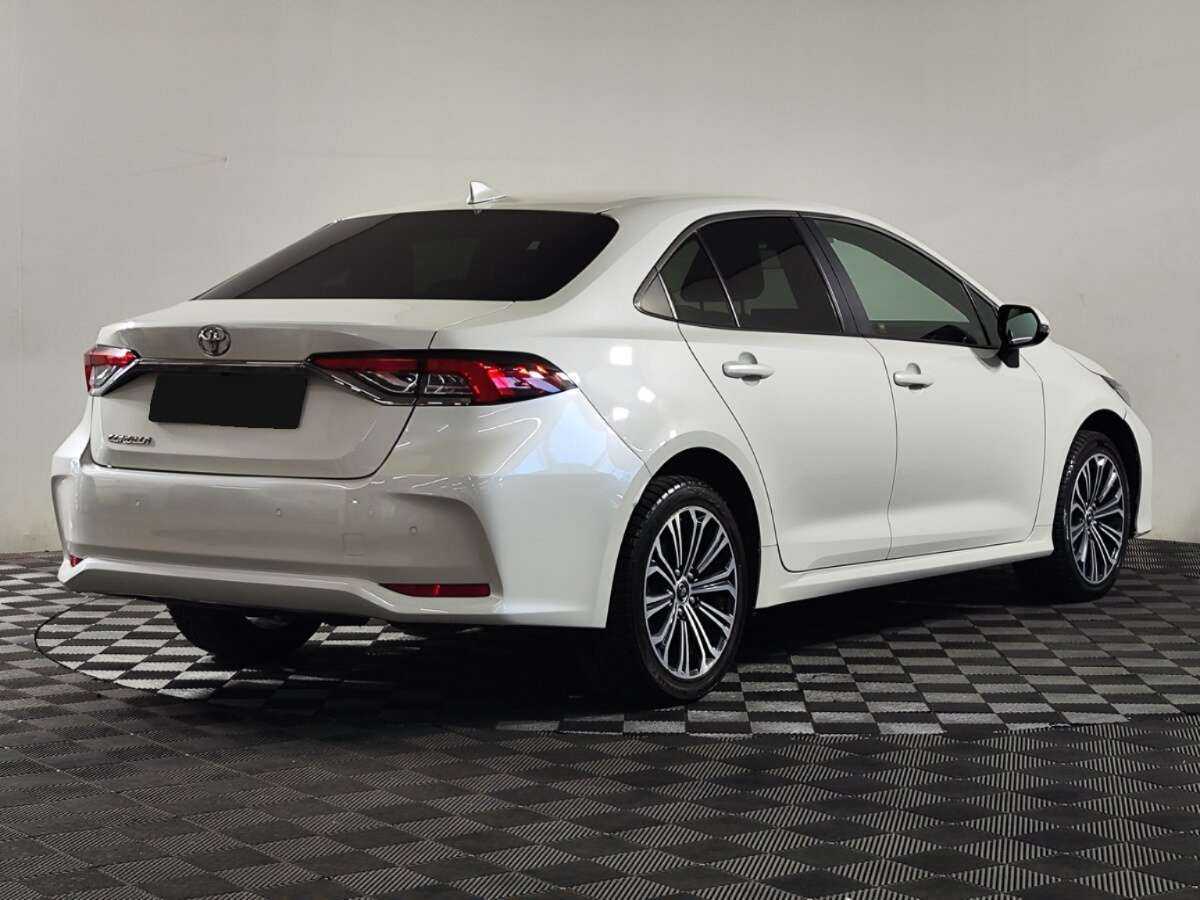 Купить Toyota Corolla с пробегом. Фото: #2