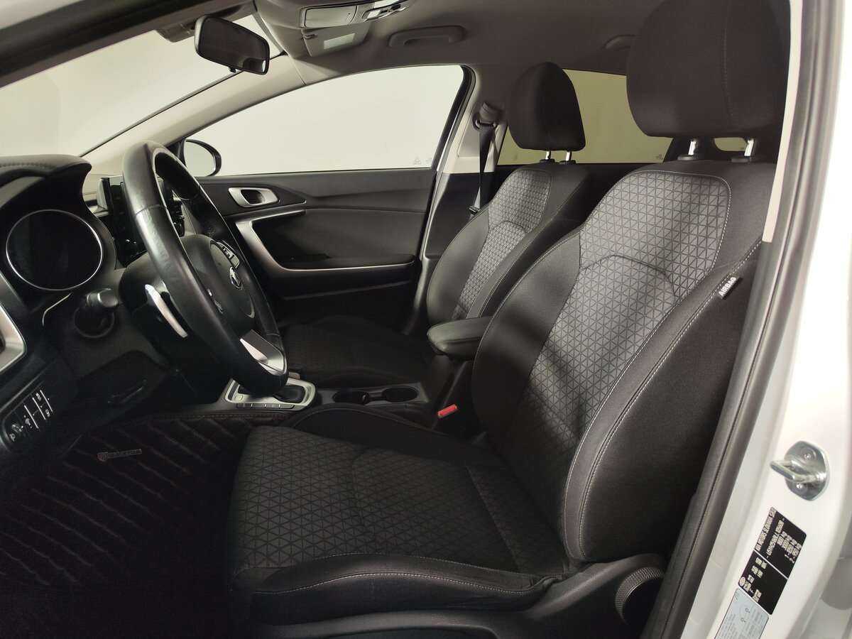 Купить Kia Ceed с пробегом. Фото: #5