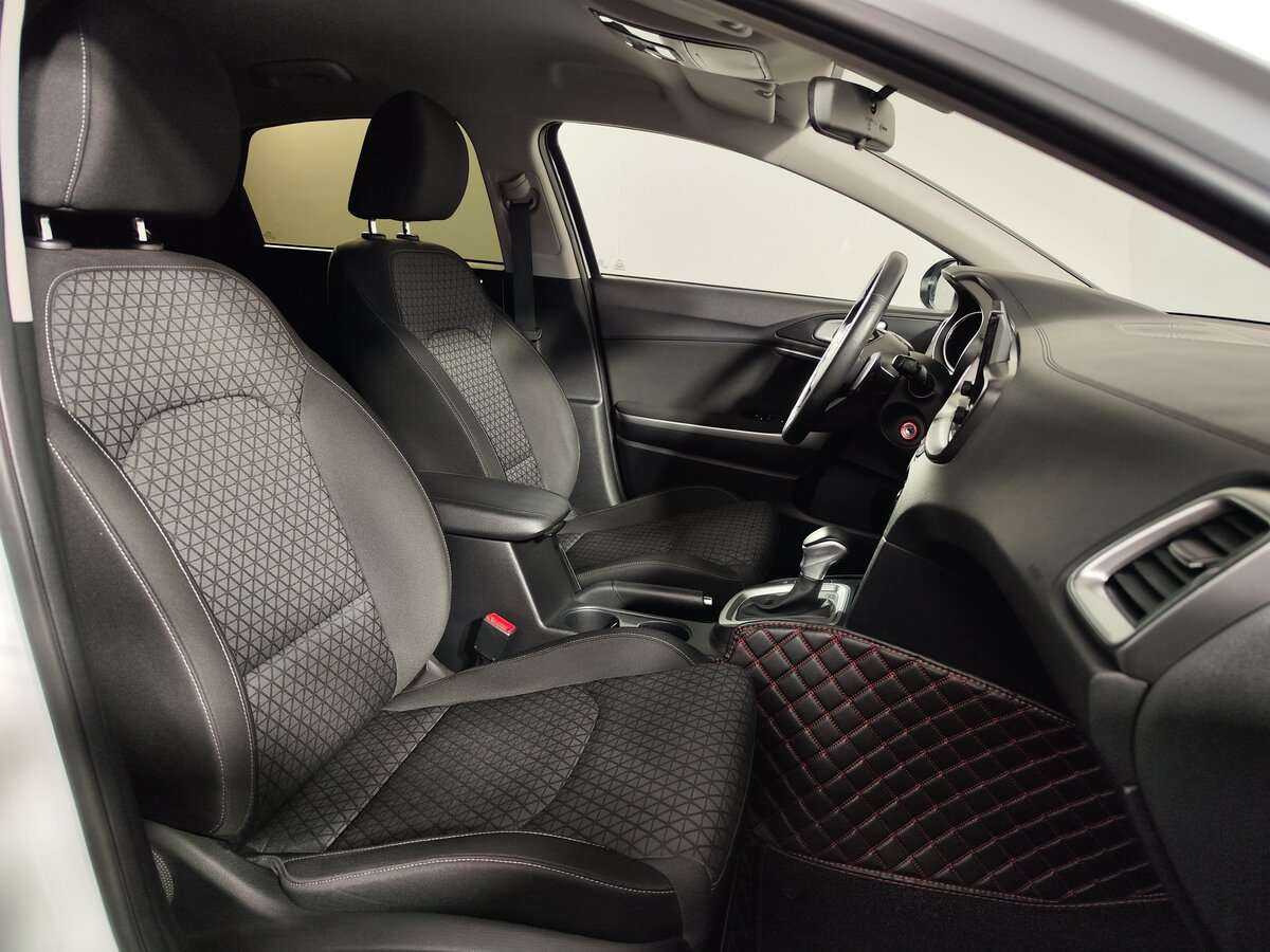 Купить Kia Ceed с пробегом. Фото: #7