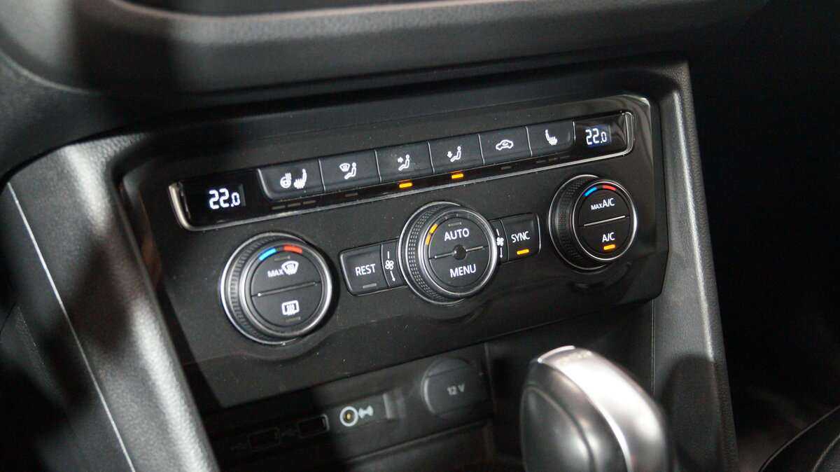 Купить Volkswagen Tiguan с пробегом. Фото: #16