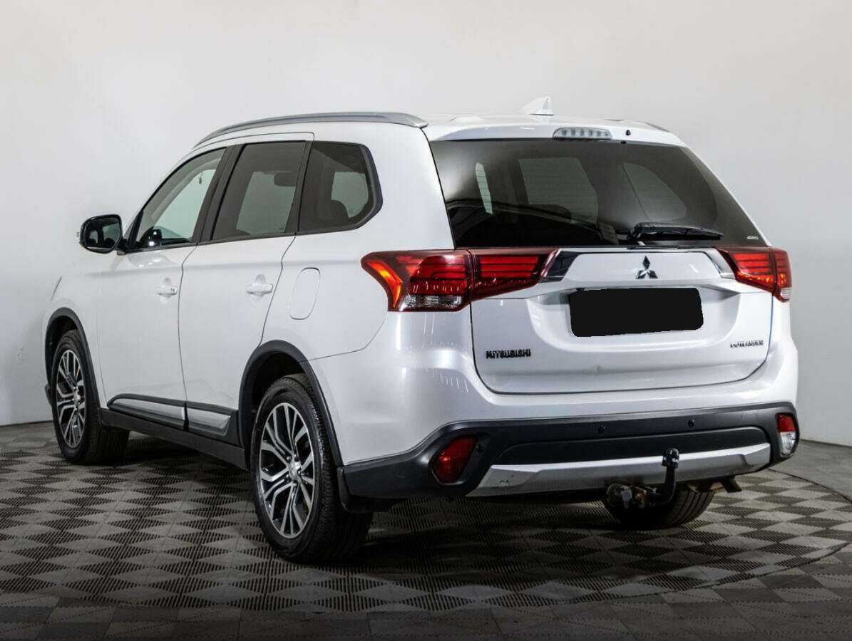 Купить Mitsubishi Outlander с пробегом. Фото: #6