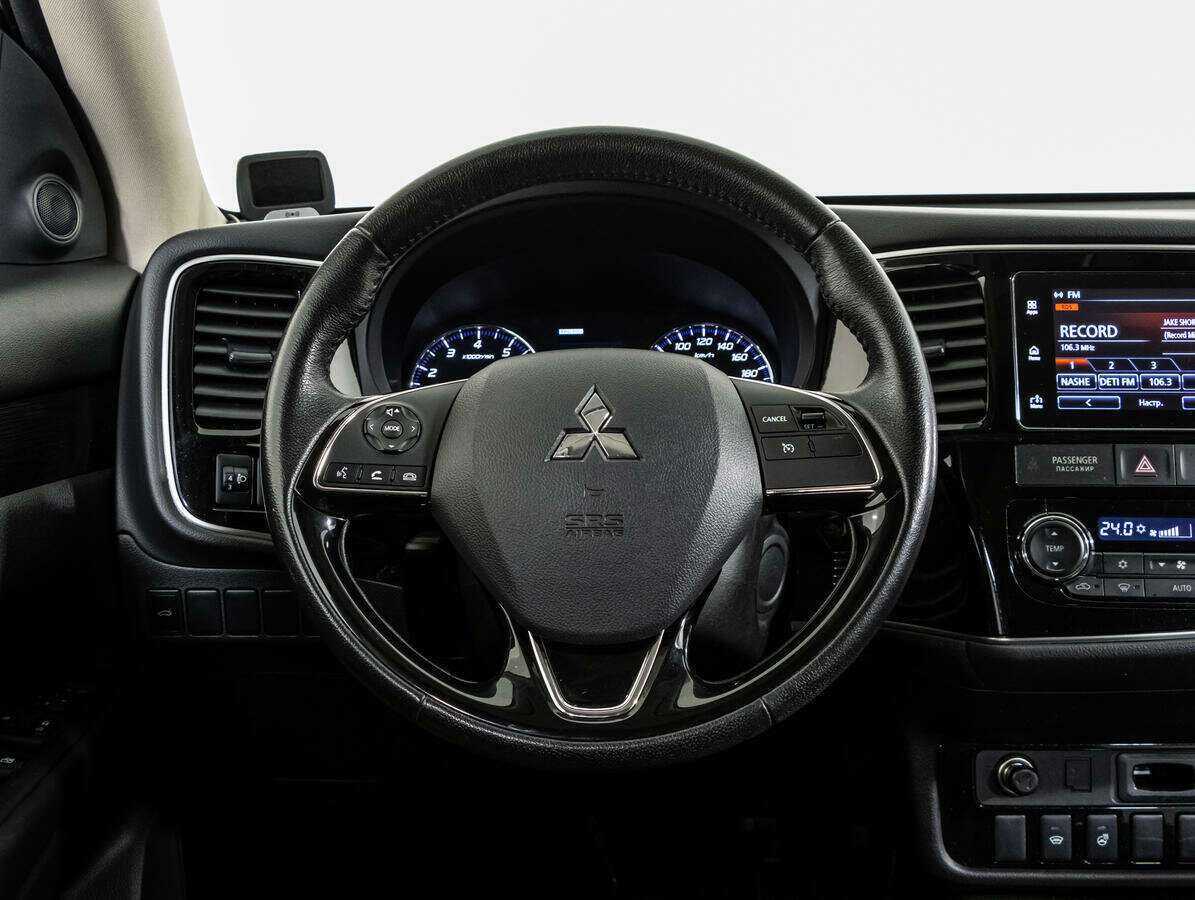 Купить Mitsubishi Outlander с пробегом. Фото: #12