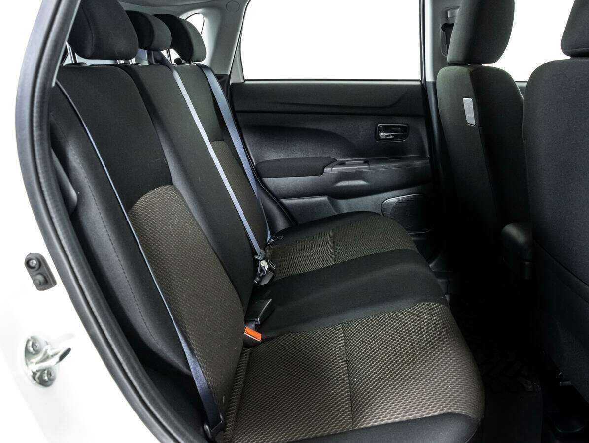 Продажа Б/У Митсубиши АС-Икс. Фото: #7