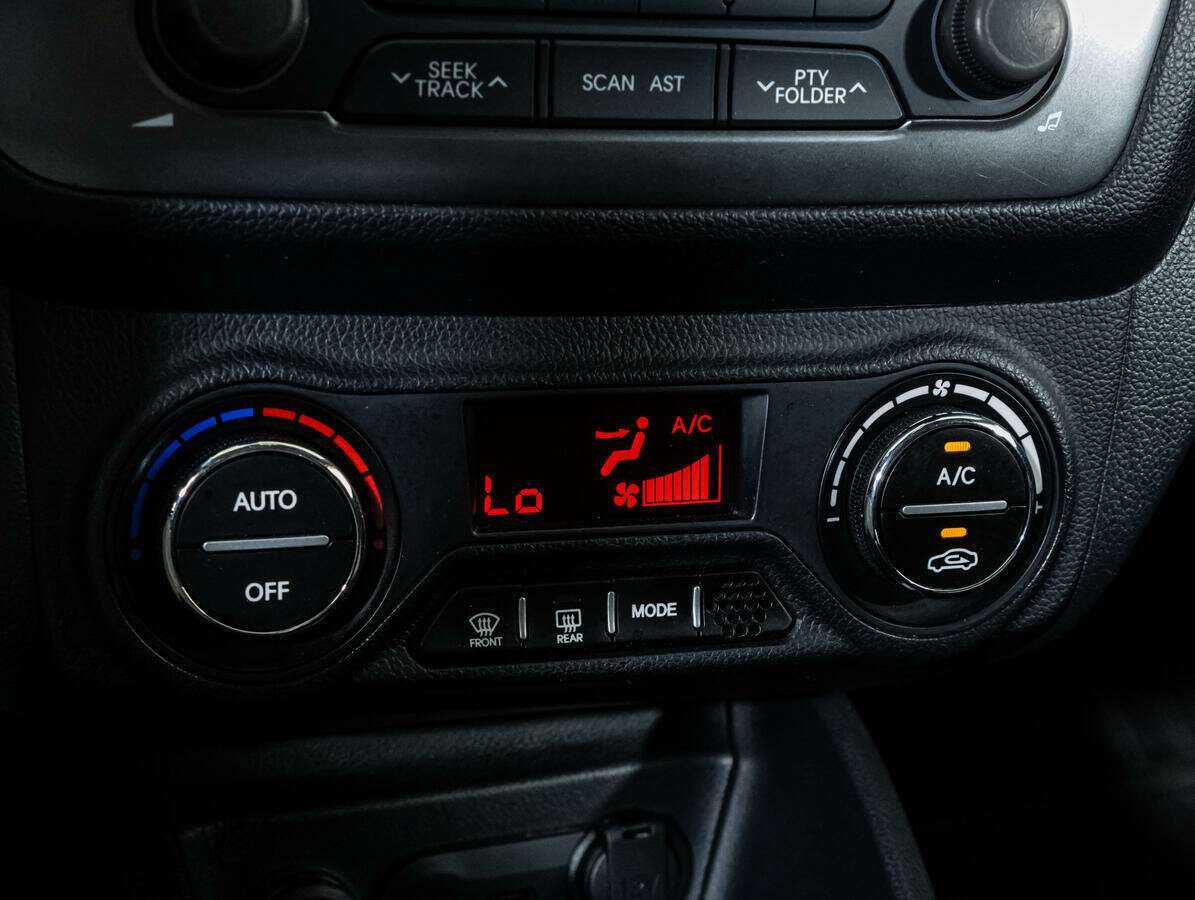 Продажа Б/У Митсубиши АС-Икс. Фото: #11