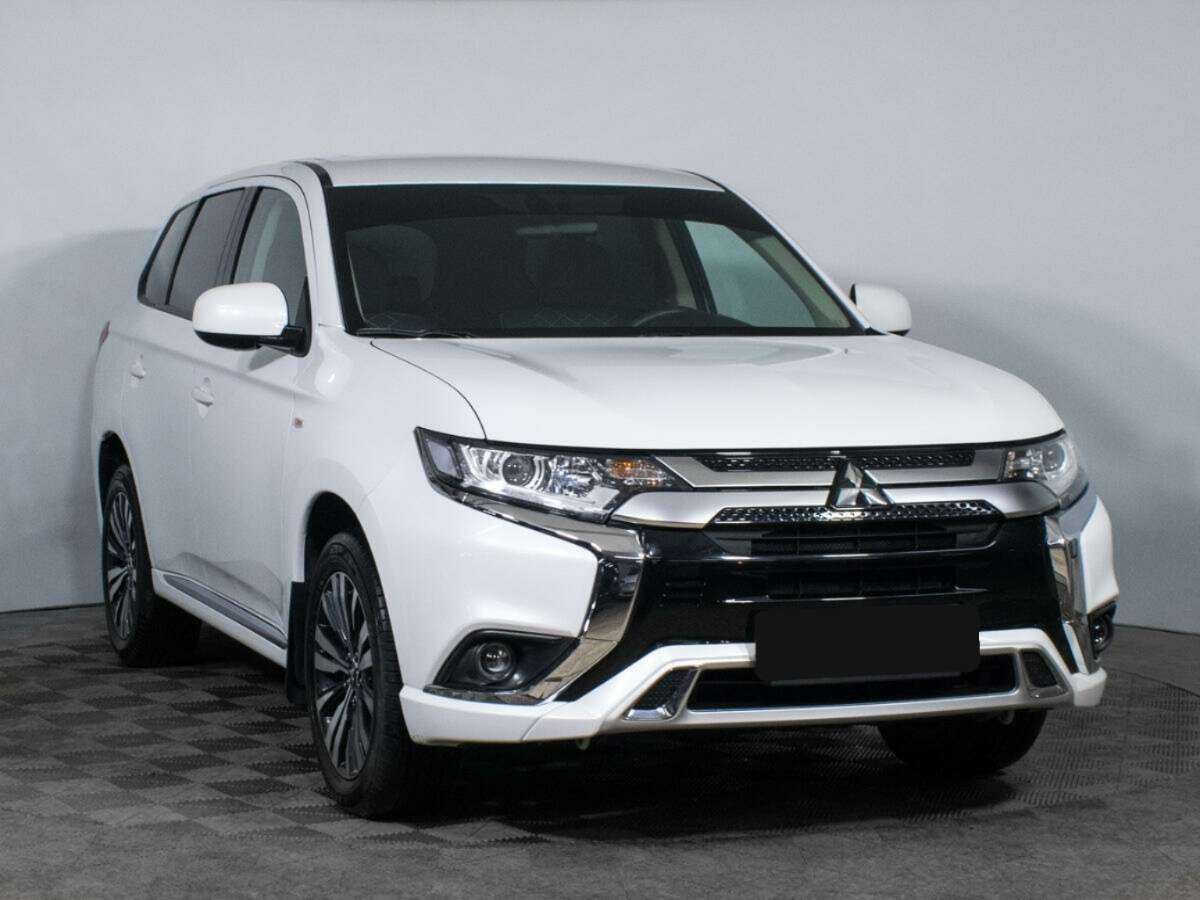 Купить Mitsubishi Outlander с пробегом. Фото: #2