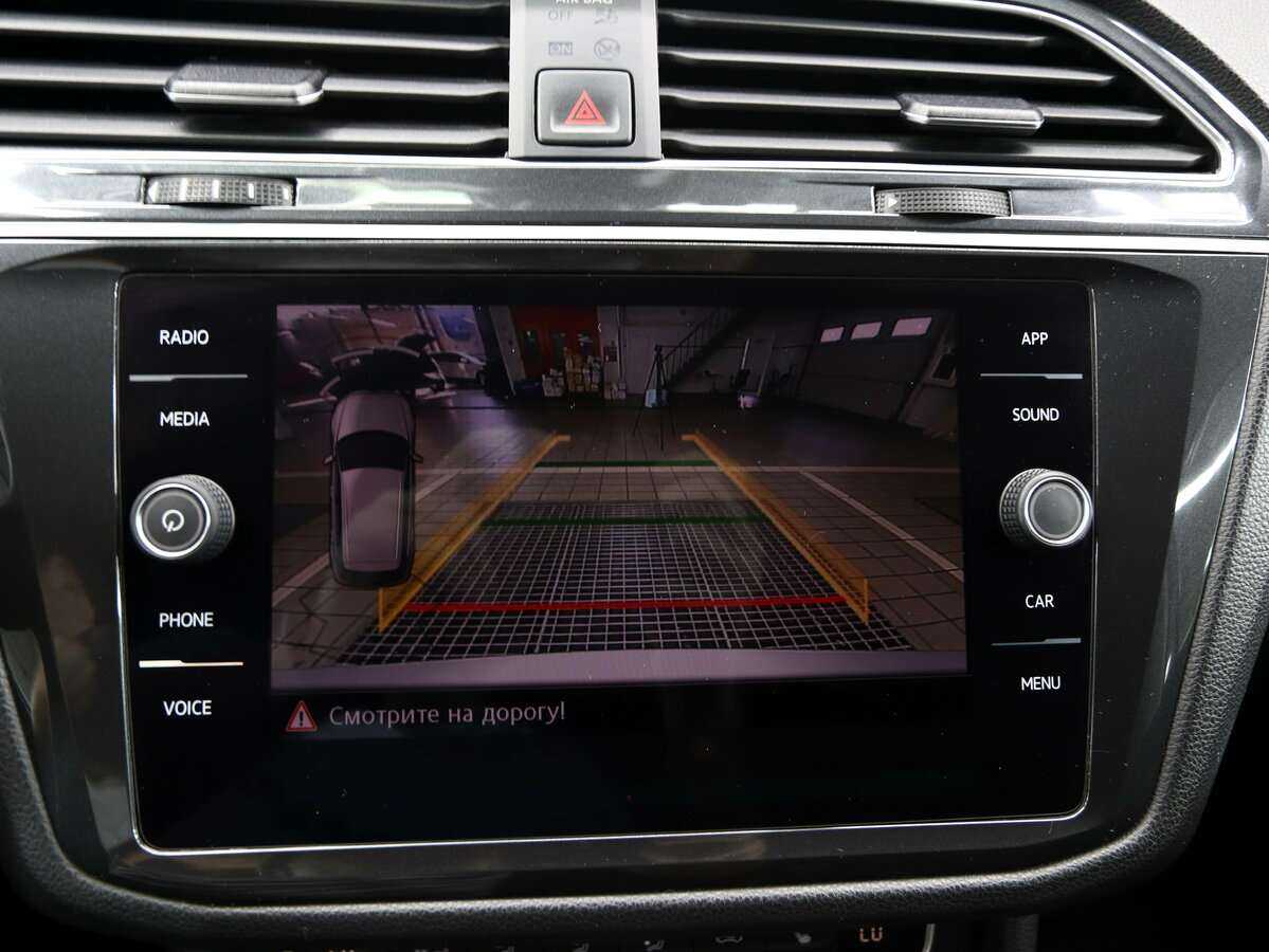 Купить Volkswagen Tiguan с пробегом. Фото: #18