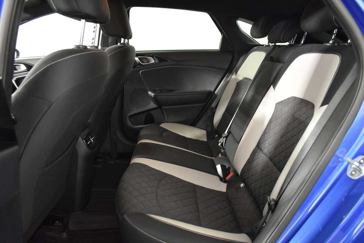 Купить Kia Proceed с пробегом. Фото: #8