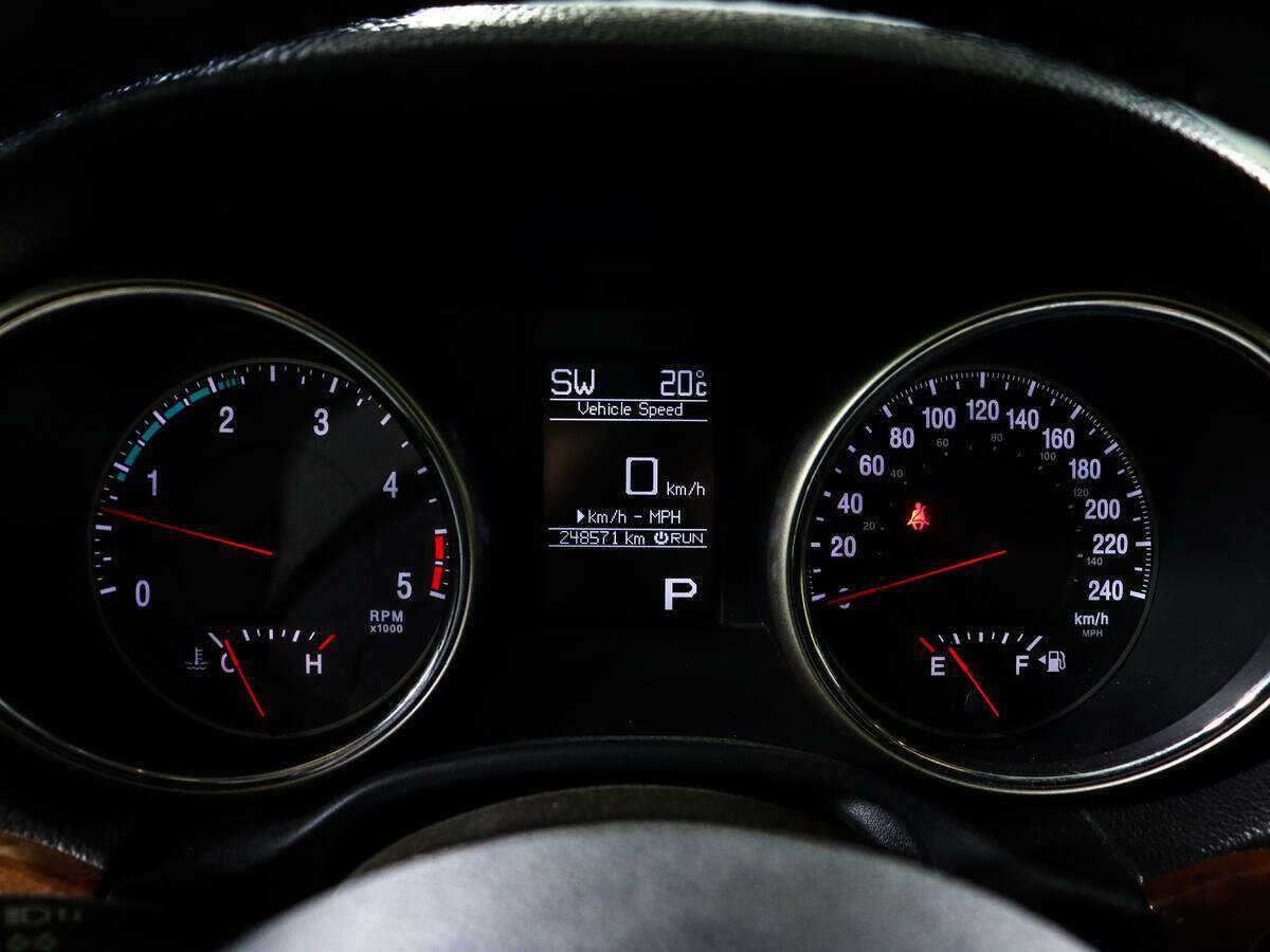 Купить Jeep Grand Cherokee с пробегом. Фото: #8