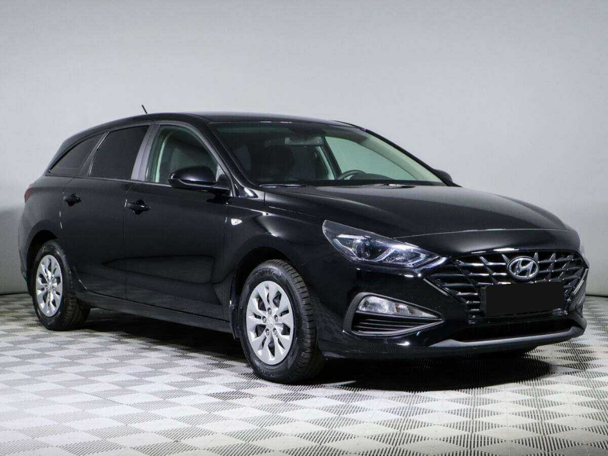 Купить Hyundai i30 с пробегом. Фото: #2