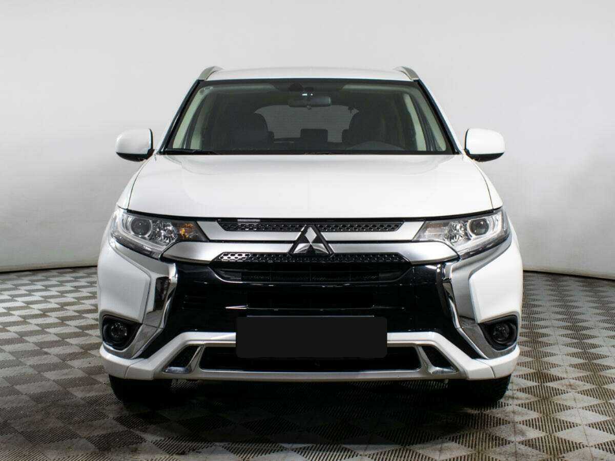 Купить Mitsubishi Outlander с пробегом. Фото: #1