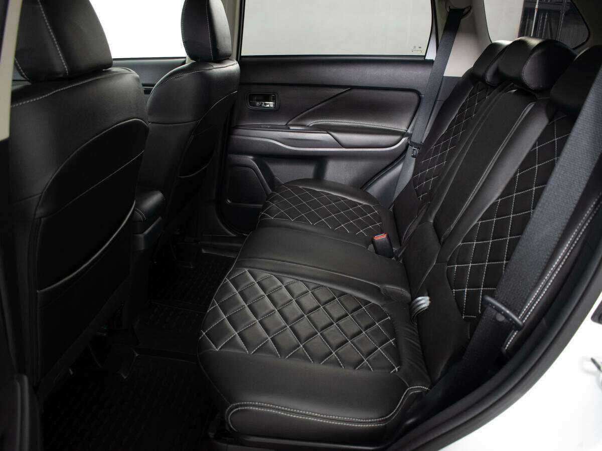 Купить Mitsubishi Outlander с пробегом. Фото: #9