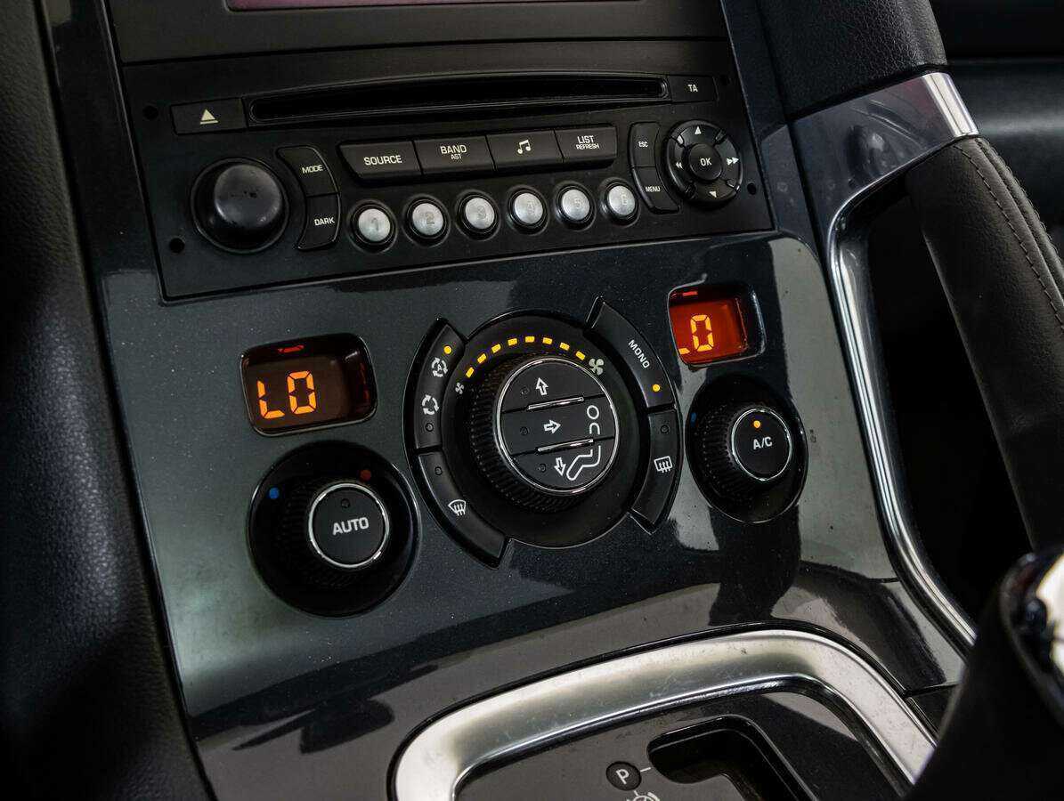 Продажа Б/У Пежо 3008. Фото: #13