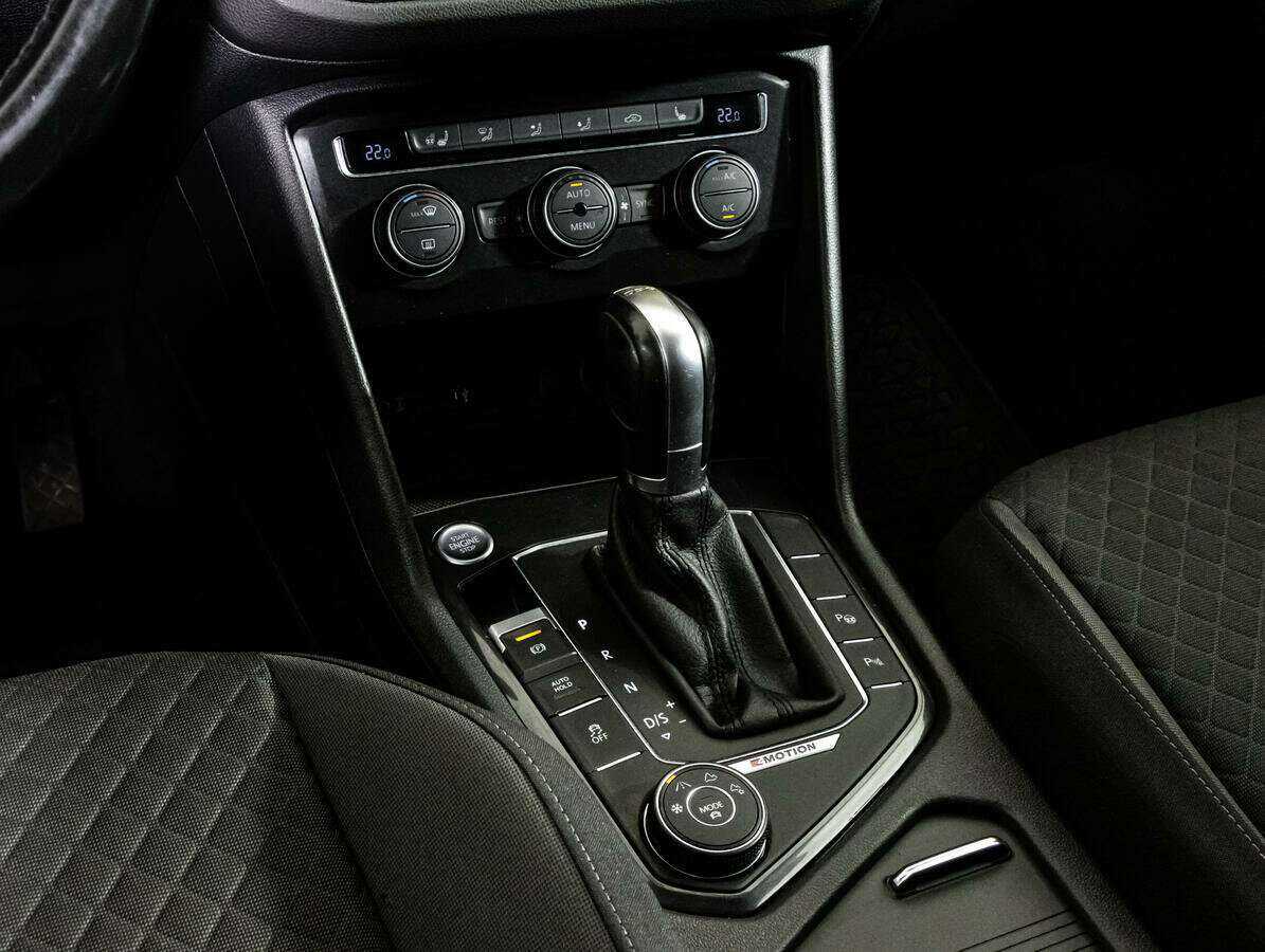 Купить Volkswagen Tiguan с пробегом. Фото: #11