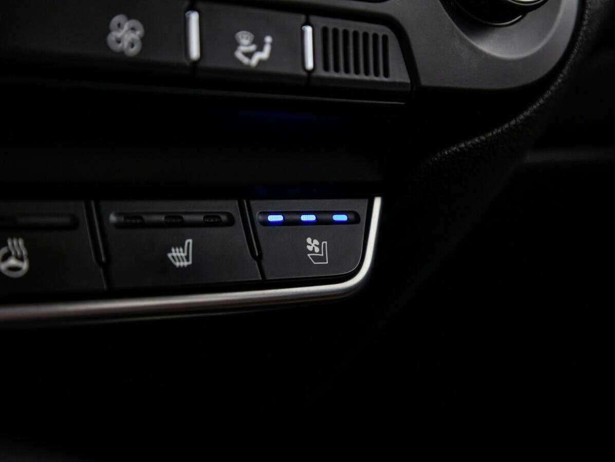 Купить Kia Sorento с пробегом. Фото: #16