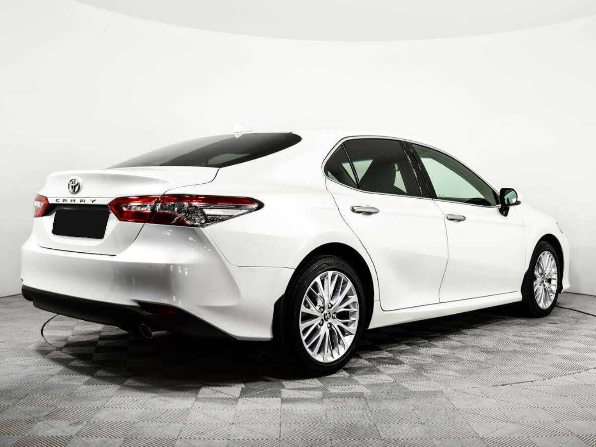 Купить Toyota Camry с пробегом. Фото: #4