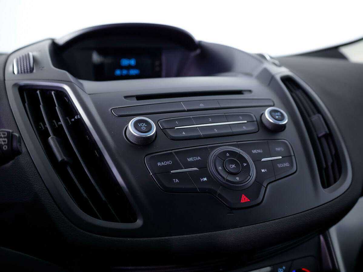 Купить Ford Kuga с пробегом. Фото: #11