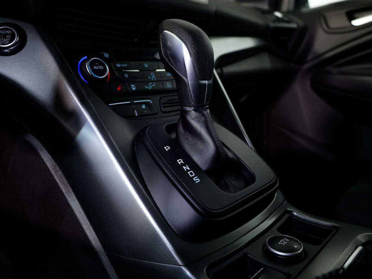 Купить Ford Kuga с пробегом. Фото: #13