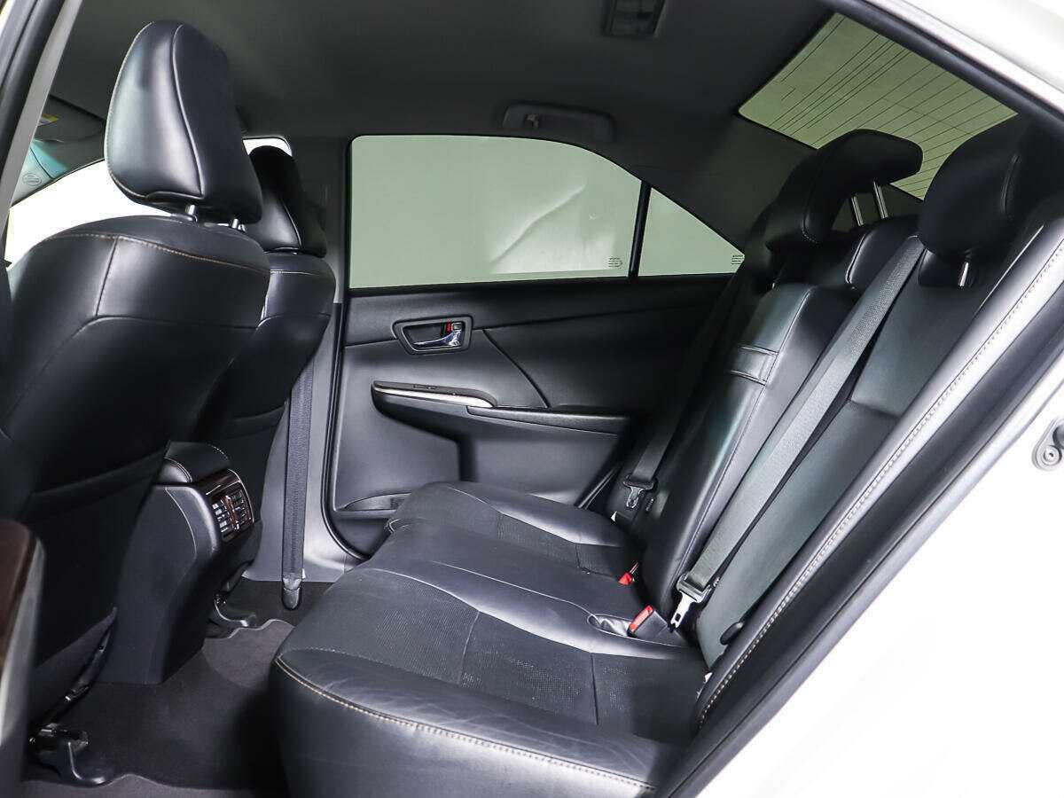 Продажа Б/У Тойота Камри. Фото: #3