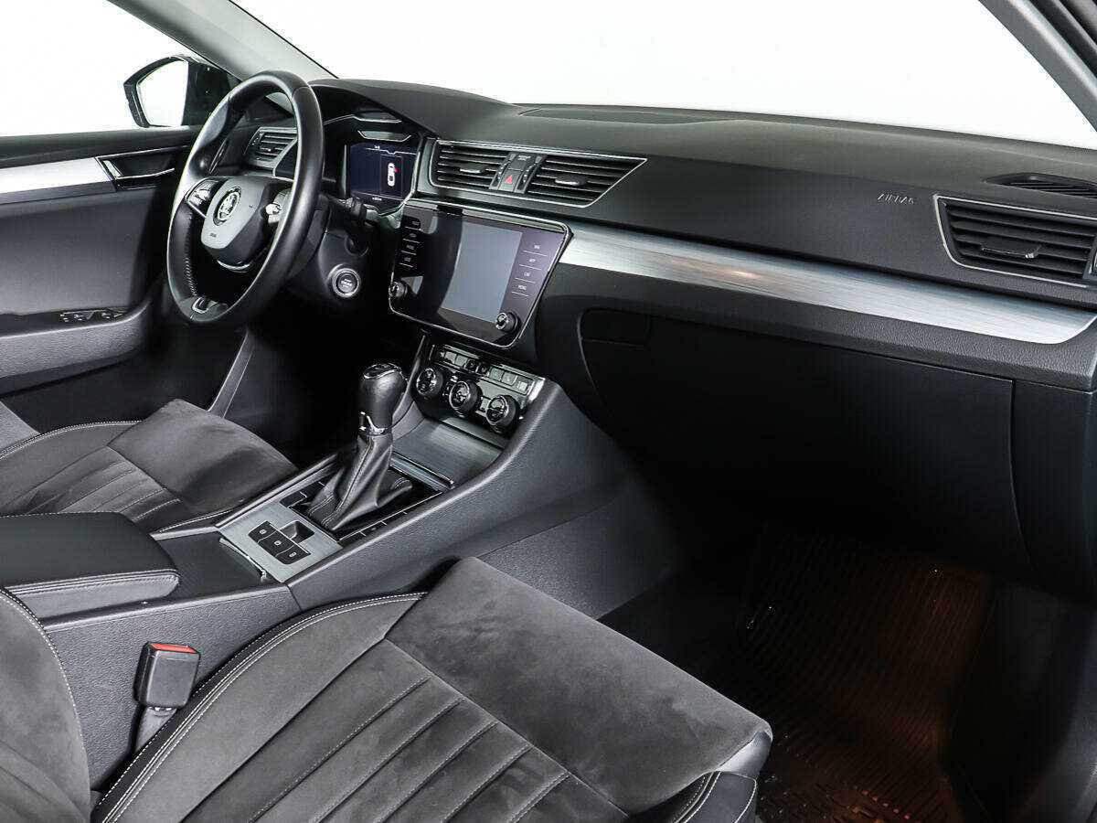 Купить Skoda Superb с пробегом. Фото: #8