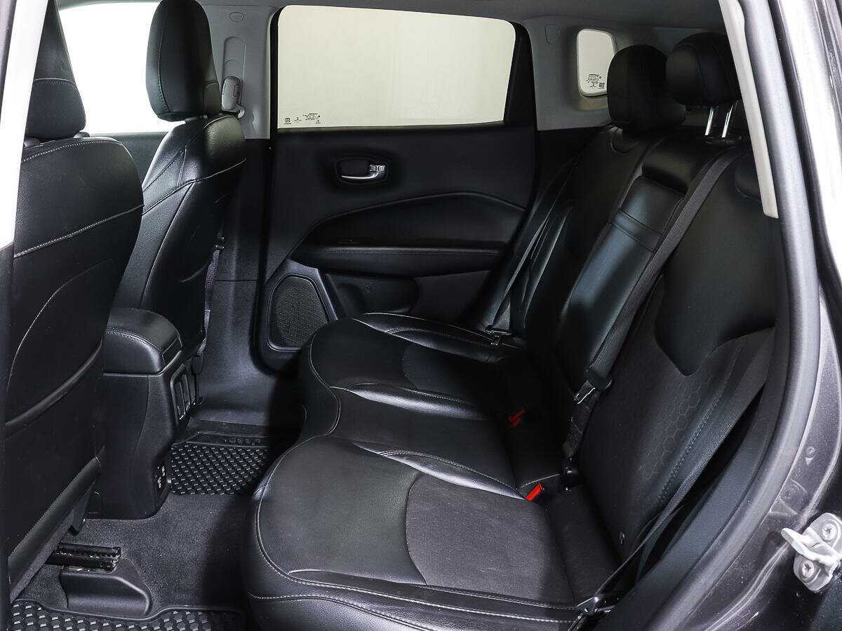 Купить Jeep Compass с пробегом. Фото: #9